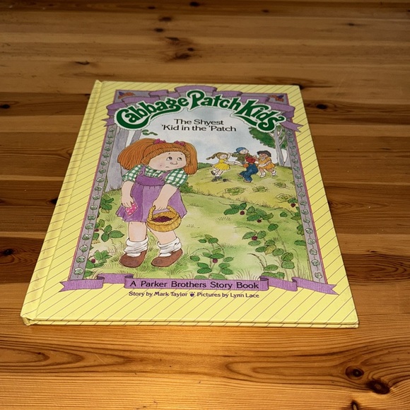 Cabbage Patch Kids - The Shyest 'Kid In The 'Patch, vintage 1984 Hardcover Book - Picture 2 of 5